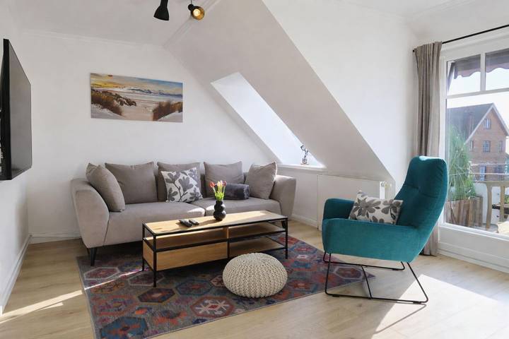 Ferienwohnung für 3 Personen, mit Balkon und Whirlpool sowie Sauna in Westerland