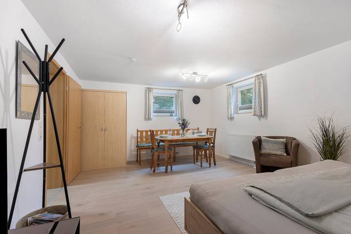 Entire apartment, Holiday Apartment 'Locherer' with Wi-Fi in Wasserburg (Bodensee), Bavarian Swabia