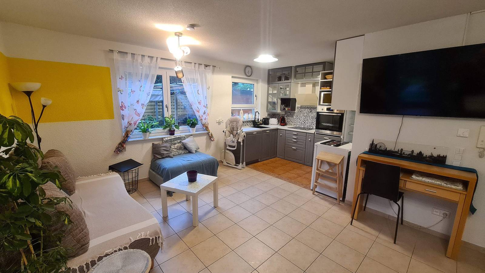 Ganze Wohnung, Ferienwohnung Sonne, 60m² , max. 4 Personen in Gaienhofen, Untersee