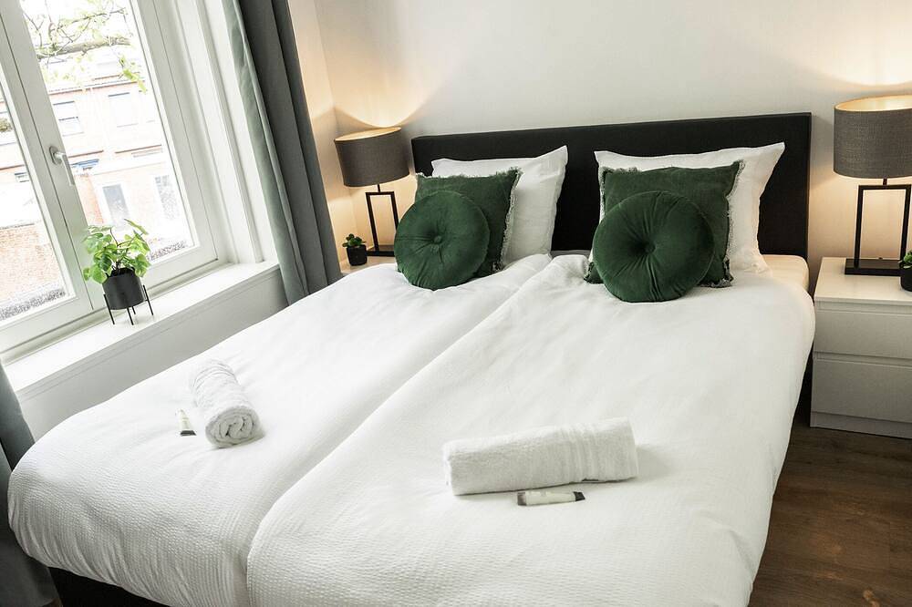 Volledig uitgerust 2-slaapkamer appartement in Tilburg met Wi-Fi, keuken en eigen badkamer. in Tilburg, Noord-Brabant