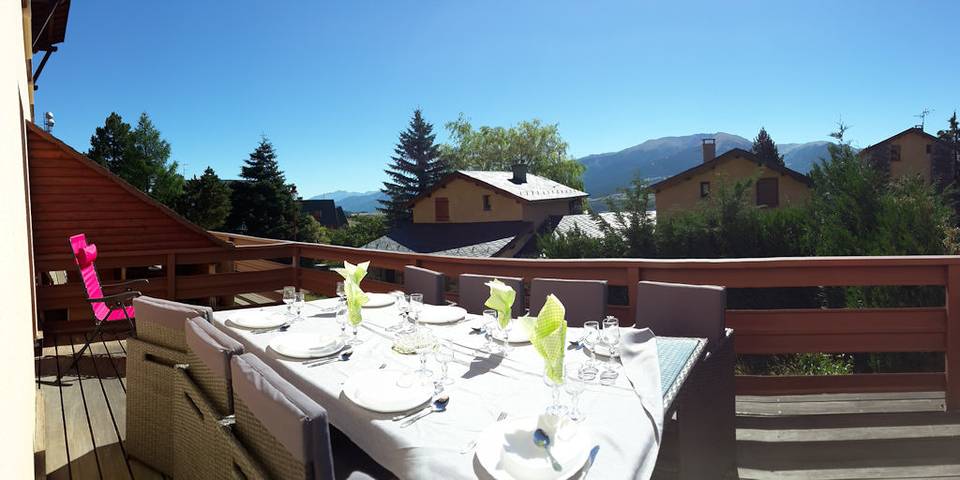 Gîte pour 8 personnes, avec jardin et balcon à Font-Romeu-Odeillo-Via