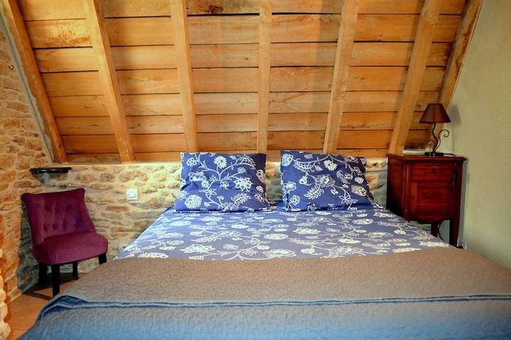 Gîte pour 6 personnes, avec terrasse ainsi que piscine et jardin à Proissans - 3