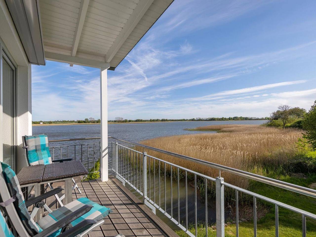Ganze Ferienwohnung, Ferienwohnung Seeblick - Urlaub am Naturhafen Puddemin in Puddemin, Poseritz