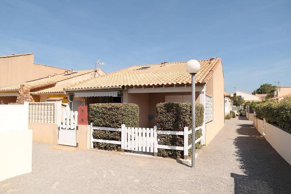 Air-conditioned villa 150 m from the beach. Pets allowed in Portiragnes Plage, Portiragnes