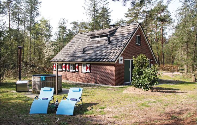 Vakantiehuis voor 6 personen, met Terras en Tuin in Ommen