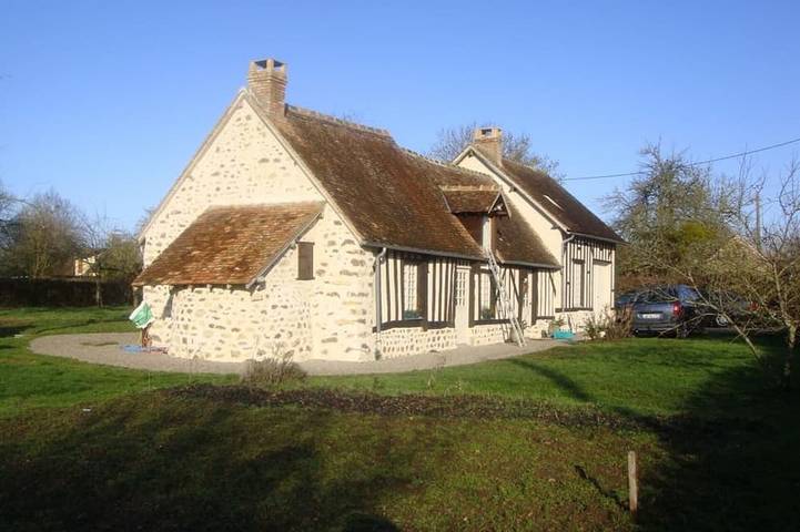 Gîte pour 4 personnes, avec terrasse dans Villeneuve-en-Perseigne