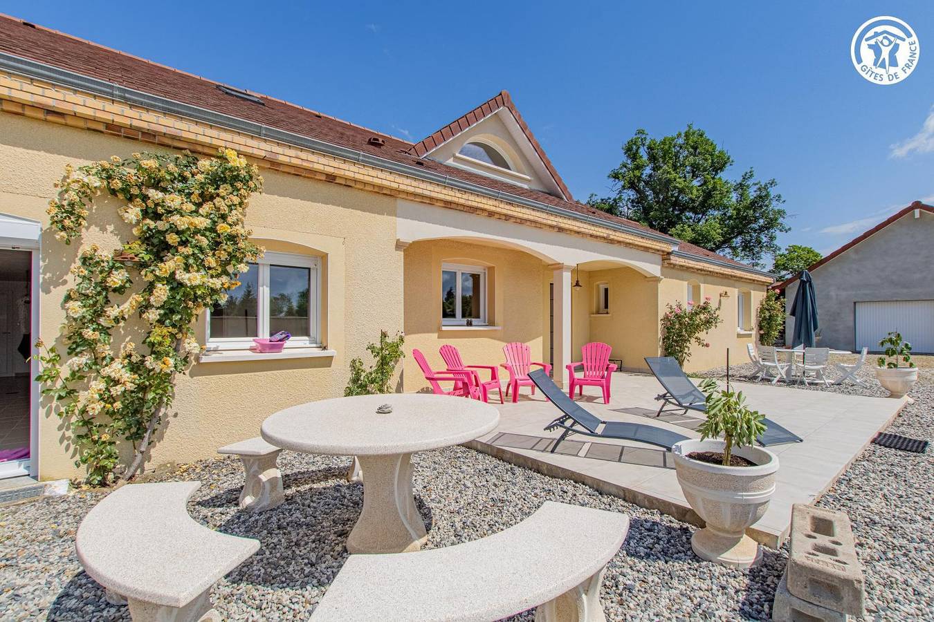 Les Portes Roses in Varenne-Saint-Germain, Charolles und Umgebung