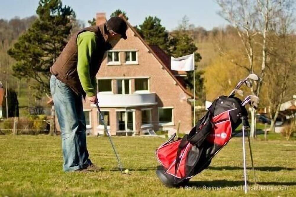 La Villa Des Groseilliers  Spa Practice de golf moutons in Loison-sur-Créquoise, Région de Montreuil