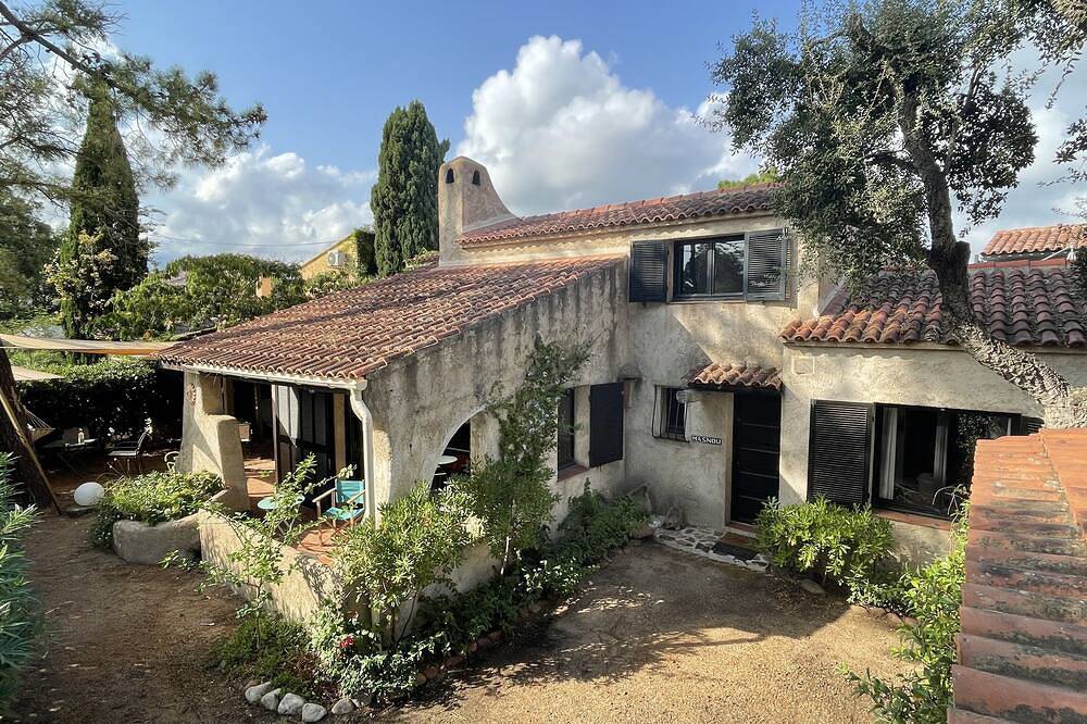 Bahía de San Ciprianu, Villa idealmente ubicada a 200 metros de la playa in San Ciprianu, Lecci