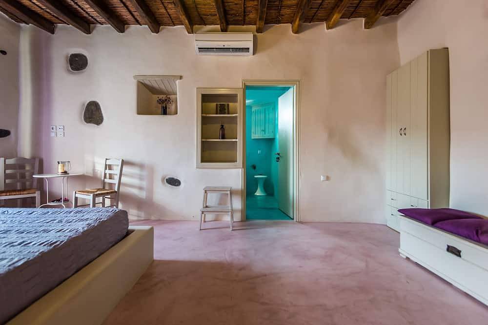 Maravillosa vista al mar puesta de sol desde el jardín, a minutos de impresionantes playas de arena in Pollonia, Milo