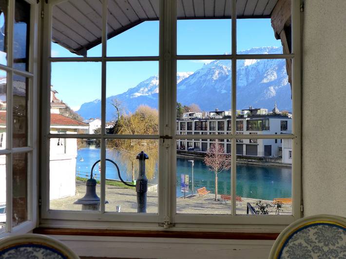 Vakantiewoning voor 4 personen, met Terras en Uitzicht aan het Meer van Thun