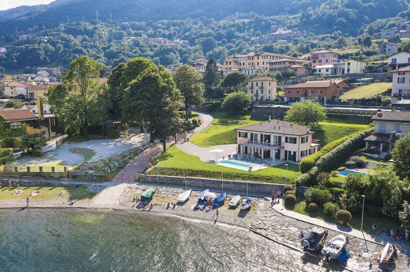 Villa für 14 Personen mit Garten in Calozzo, Pianello del Lario