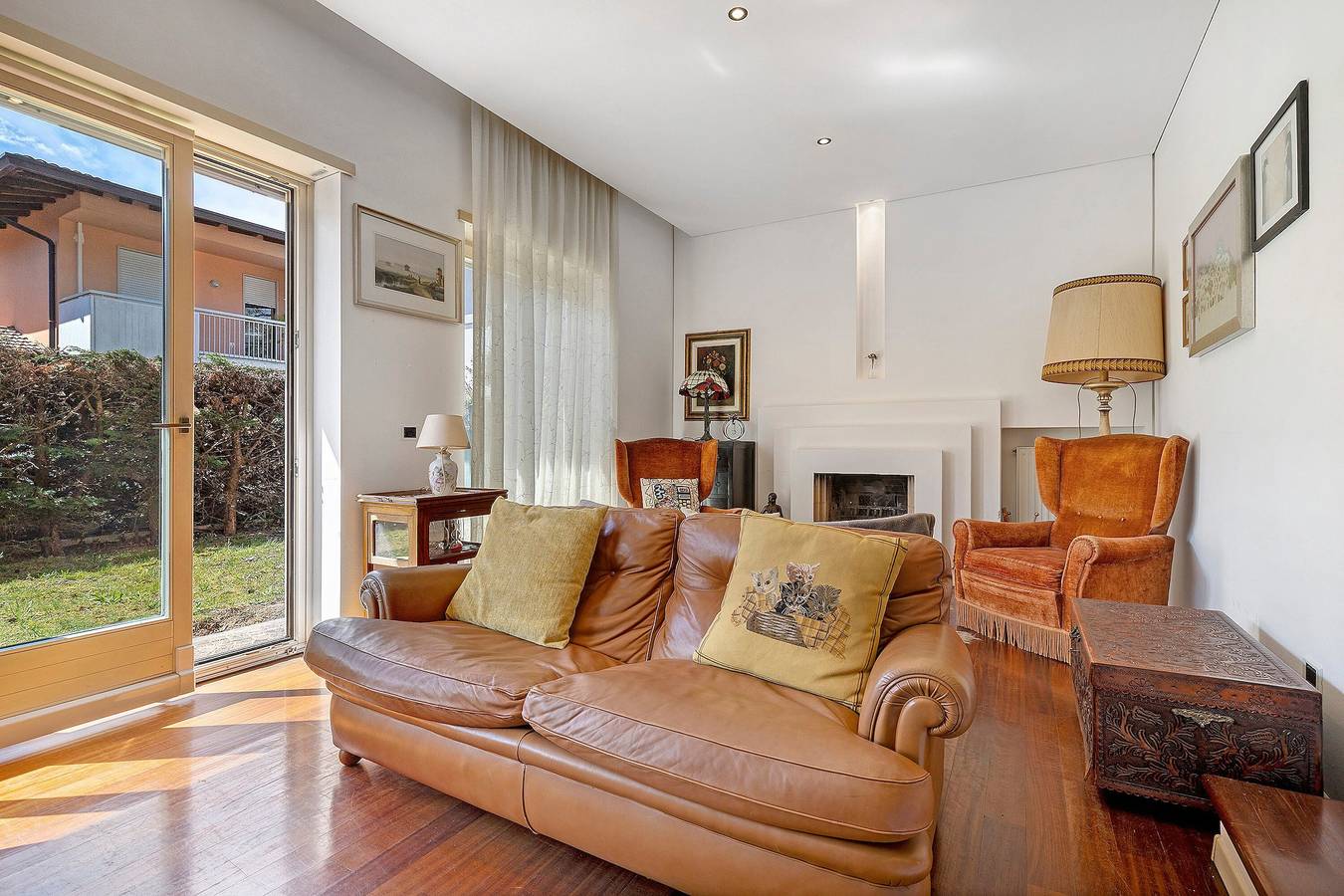 Villa Ottaviano: elegante villa con giardino privato e relax a due passi dal Lago di Garda in Arco, Prealpi Gardesane