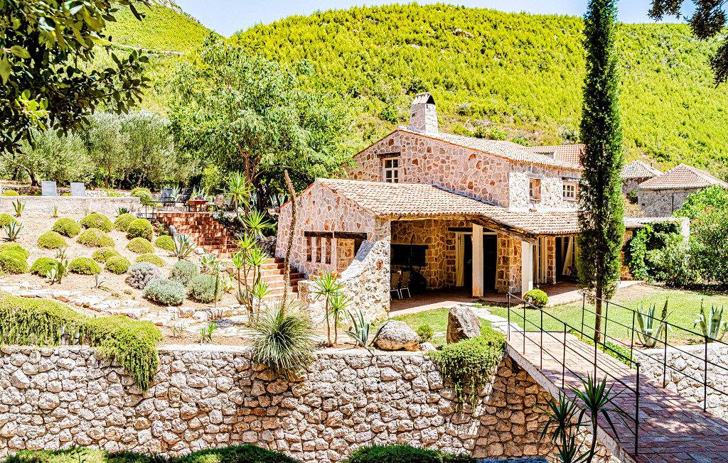 Villa für 6 Personen mit Terrasse in Trstenik, Peljesac