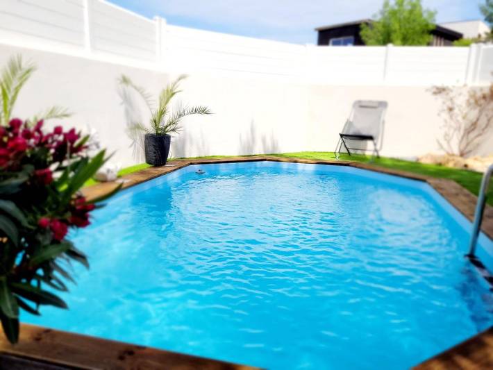 Gîte pour 5 personnes, avec vue ainsi que piscine et jardin, animaux acceptés à Juvignac - 2