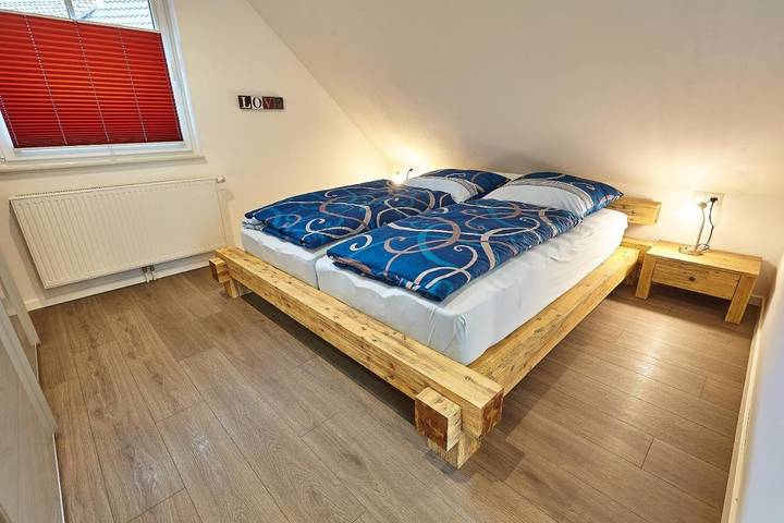 Ferienwohnung für 3 Personen, mit Terrasse und Sauna sowie Ausblick in Loßburg - 2