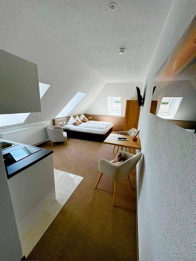 Hotel für 2 Personen, mit Terrasse und Garten in Seewalchen am Attersee - 3