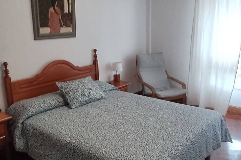 Entire apartment, Barakaldo, Bec, Bilbao. Bright and comfortable apartment. Hospital Cruces, Bilbao in Barakaldo, Bizkaia