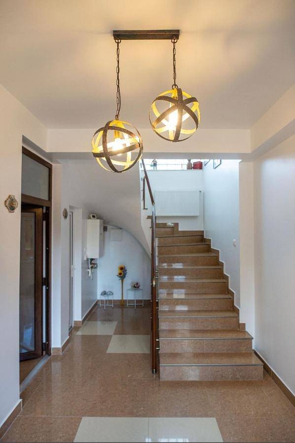 Gîte pour 2 personnes, avec vue ainsi que terrasse et jardin dans Mangalia