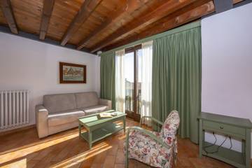 Location De Vacances pour 4 Personnes dans Gargnano, Montagnes autour du lac de Garde, Photo 2