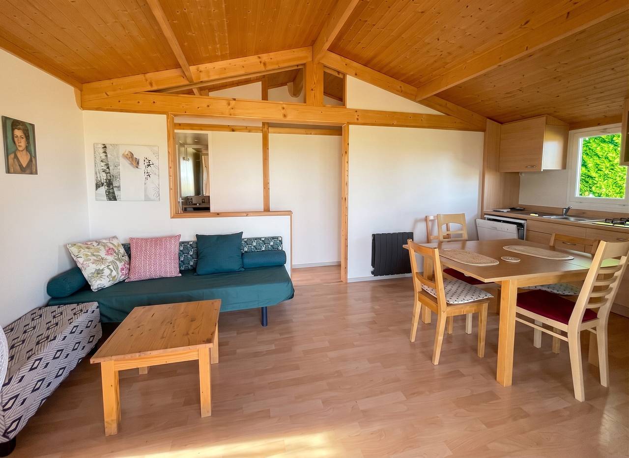 Gemütliches Chalet mit Pool in Chazemais in Chazemais, Montluçon und Umgebung