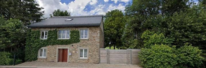 Cottage pour 8 personnes, avec jacuzzi et jardin dans Samrée