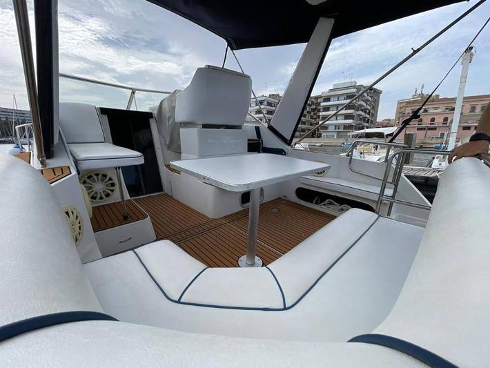 Boot für 4 Personen, mit Ausblick und Terrasse in Italien - 3