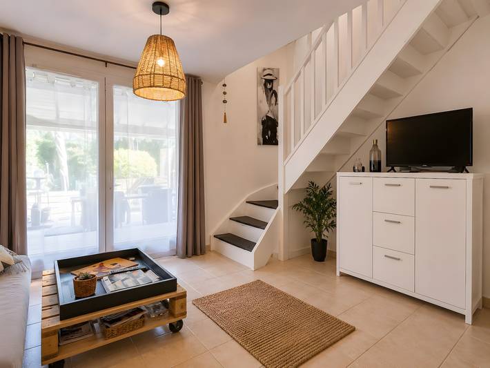 Ferienhaus „Maison – Residenz mit Pool“ mit Gemeinschaftspools, Wlan und Klimaanlage in Calvisson, Mittelmeerküste (Frankreich)