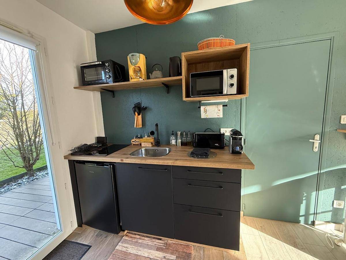 Appartement entier, Alice's Studio and Oasis in Poitiers, Vienne (France)