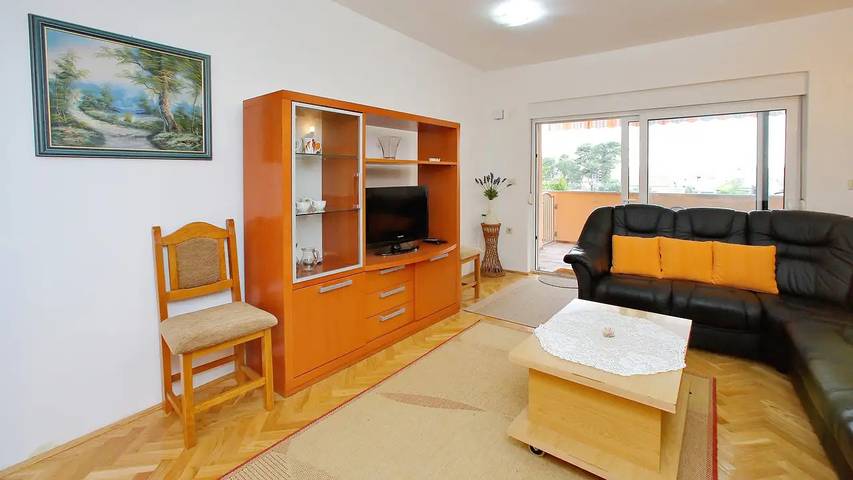 Gîte pour 5 personnes, avec terrasse à Bibinje - 3