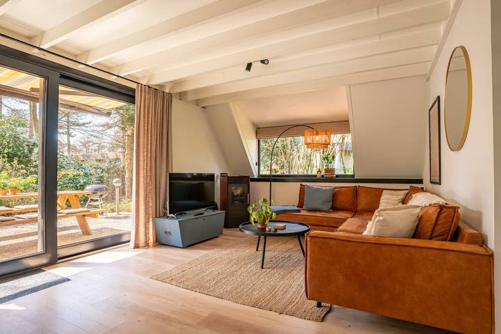 Location de vacances pour 6 personnes, avec terrasse et jardin à Lanaken - 2