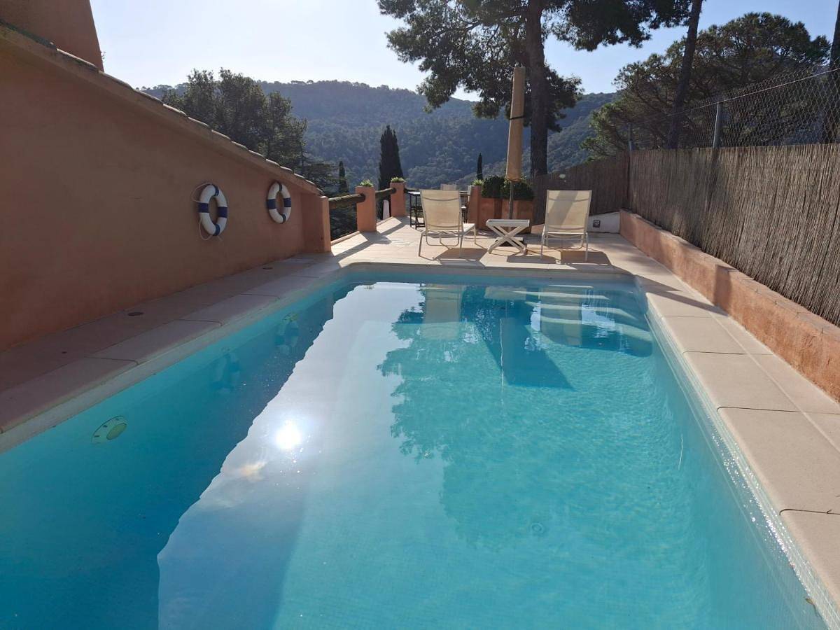 Ganze Wohnung, Les Alzines piscina Privada! B&B No cocina in Argentona, Costa del Maresme
