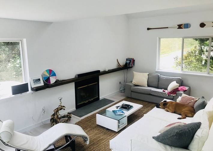 Vacation rental for 10 people, with hot tub and balcony as well as yard, with pets in Montauk