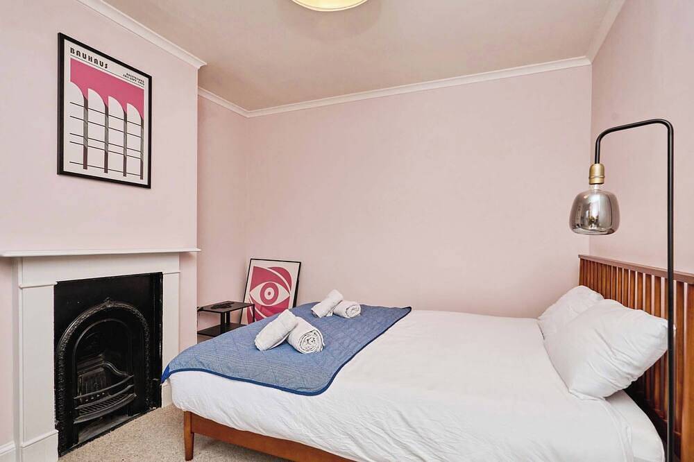 3 bedroom accommodation in Cowes in Cowes, Isle of Wight