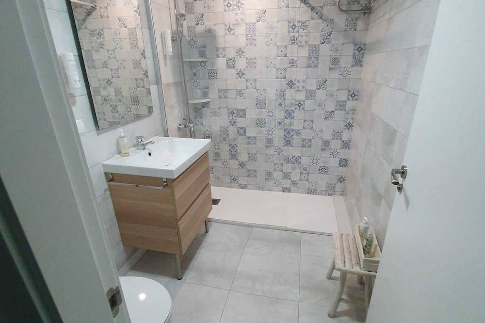 Apartamento entero, Apartment with Jacuzzi and Art in El Castell de Guadalest, Provincia de Alicante