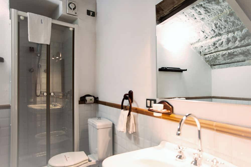 Entire apartment, Studio für 3 Personen und 2 Kinder in Massa Marittima, Grosseto Province