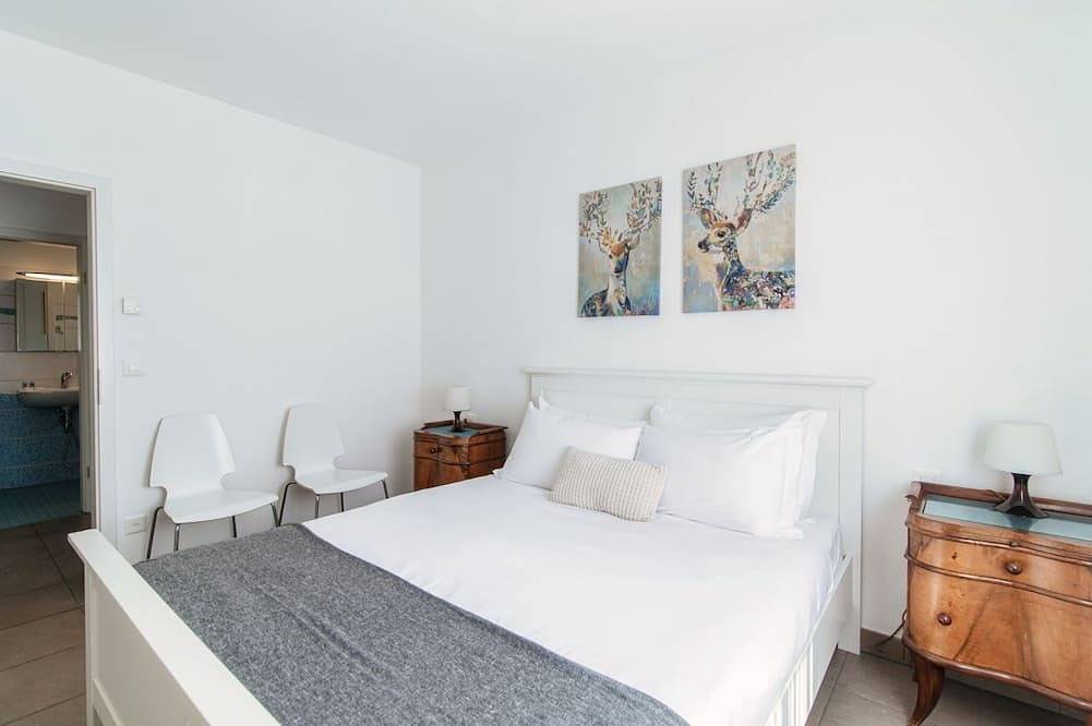 Ganze Wohnung, Zweizimmerwohnung mit Garten 5 Minuten von Ascona entfernt (Casa Mummi) in Losone, Tessiner Alpen