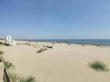 Gîte pour 3 personnes, avec balcon dans Plage Du Petit Travers Carnon Plage