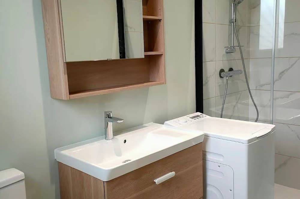 Entire apartment, : Charming Bright Studio in Audenge, Arcachon region