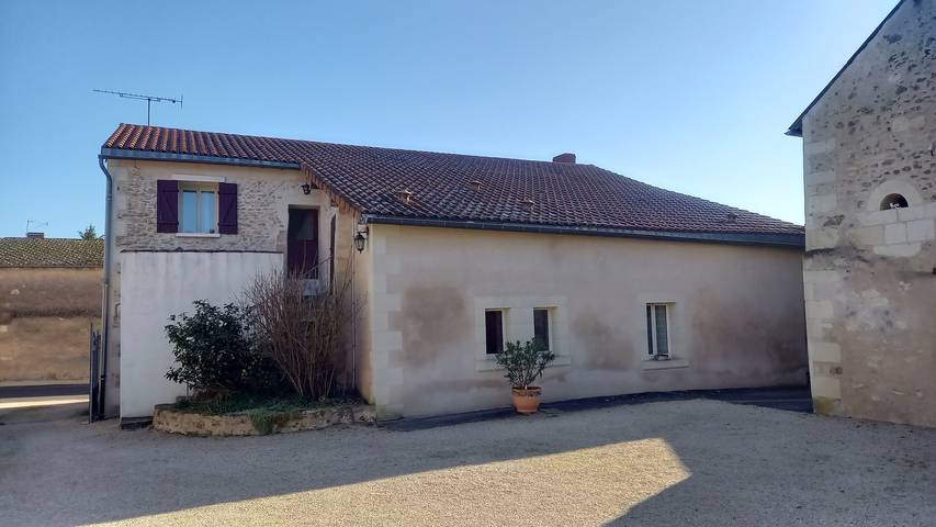 Gîte pour 14 personnes, avec jardin et terrasse à Montreuil-Bellay - 2