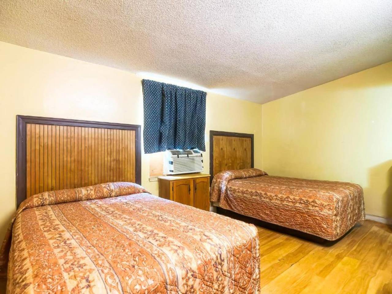 Entire apartment, 2 Queen Bed|Smoking in Mobile (AL), Mobile Bay
