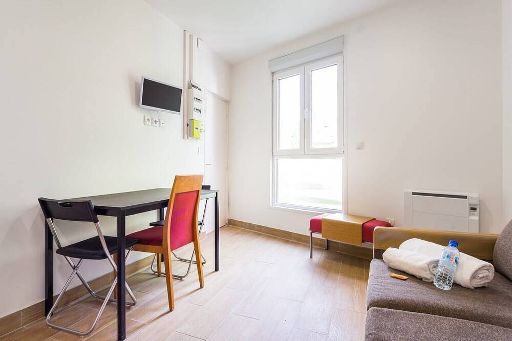 Entire apartment, Cosy studio for 2 persons - Malakoff in Malakoff, Hauts-de-Seine