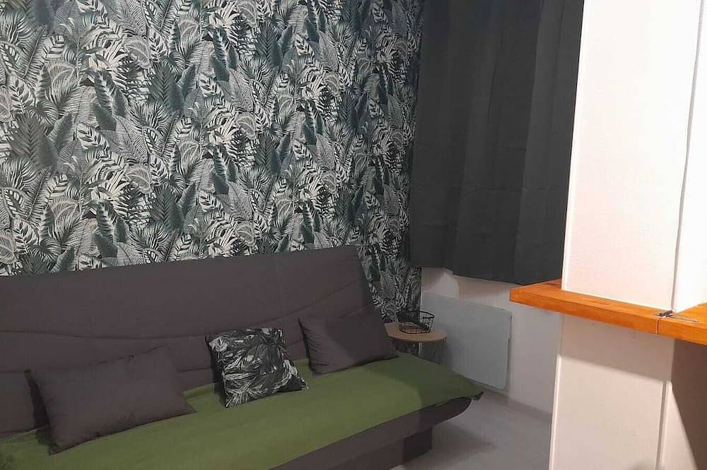 Apartamento entero, Studio cosy en rez-de-chaussée à la campagne  in Bourbonne-les-Bains, Alto Marne