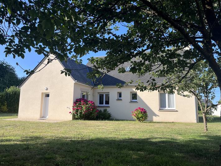 Gîte pour 8 personnes, avec terrasse et jardin à Quettehou - 4
