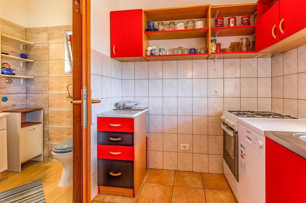 Ganze Wohnung, Schöne Ferienwohnung in Pula mit Swimmingpool in Pula-Medulin, Pula