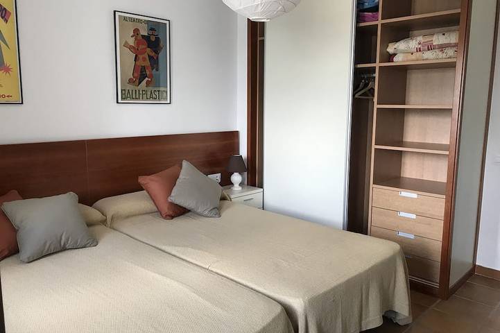 Location de vacances pour 7 personnes, avec balcon ainsi que piscine et jardin à Agua Amarga - 4