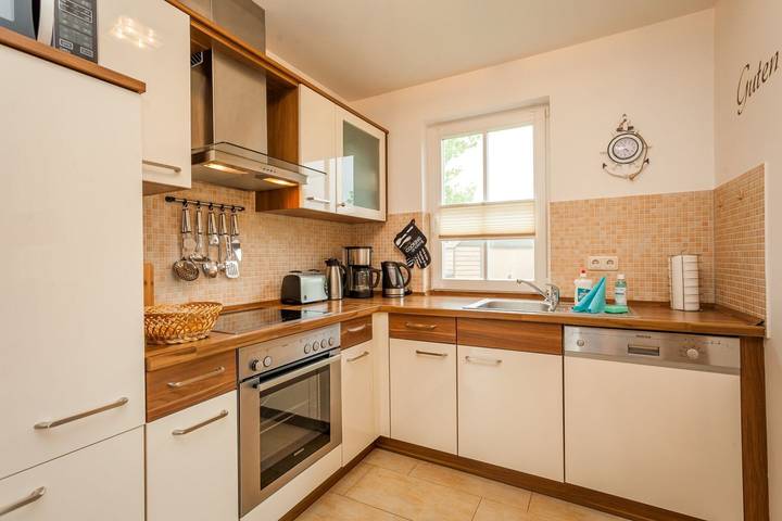 Ferienhaus für 6 Personen, mit Sauna und Garten in Zingst - 3