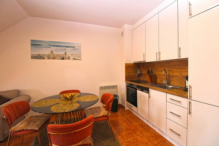 Ganzes Studio, Studio für 4 Personen mit Terrasse in Banjole, Südküste Istrien