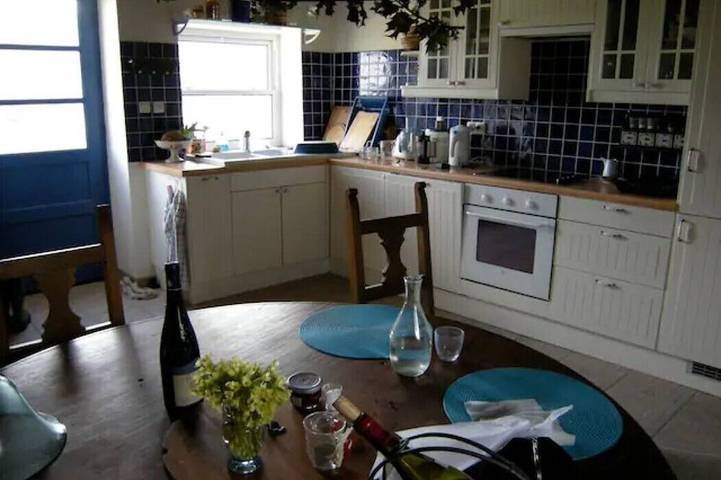 Gîte pour 4 personnes, avec jardin dans Deux-Grosnes - 2