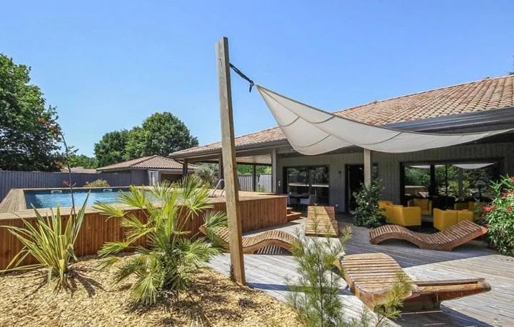 Alojamiento y desayuno para 2 personas, con jardín y terraza además de piscina y vistas - 1